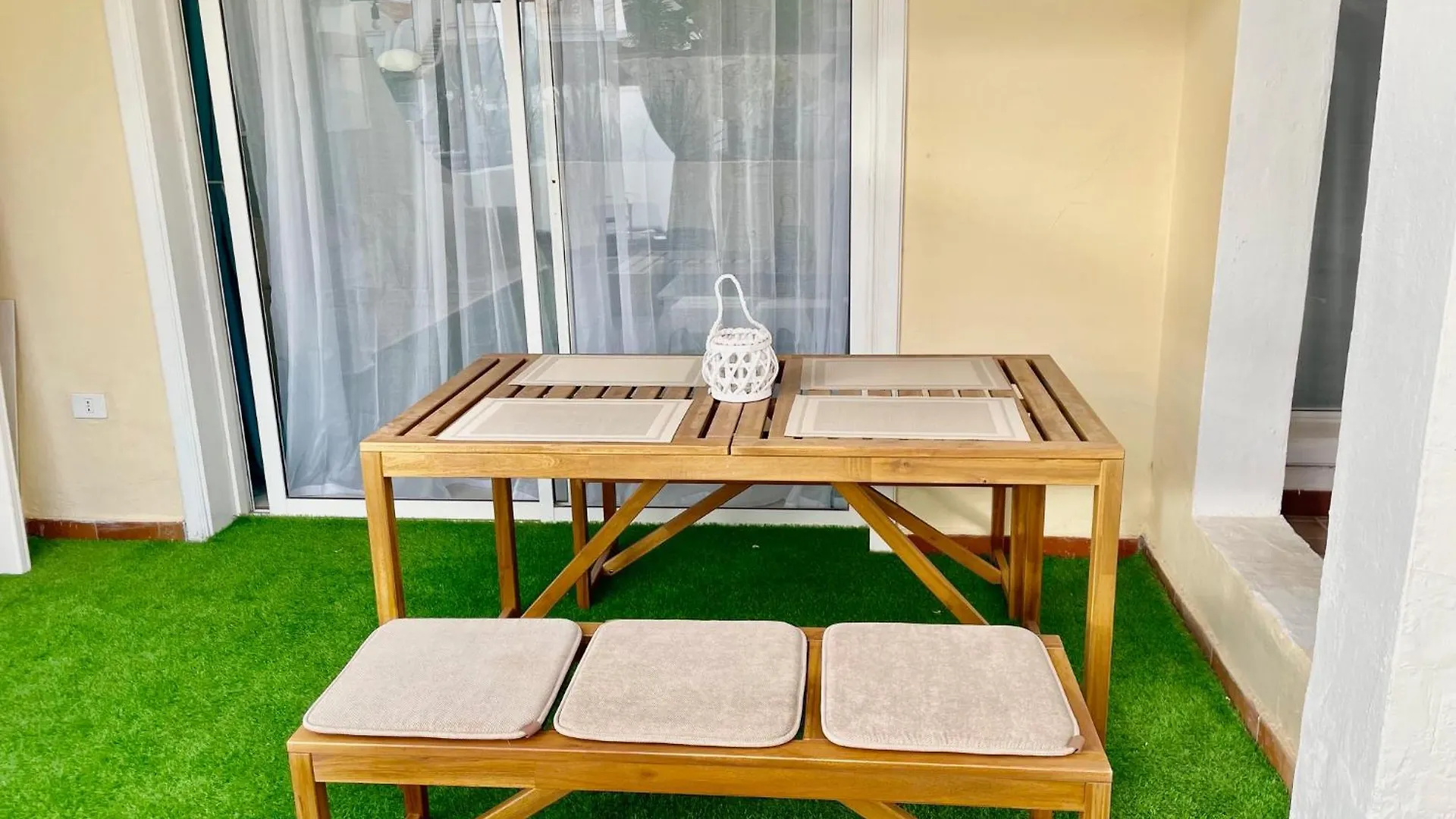 Sweet Home Apartman San Miguel de Abona 0*,  Spain